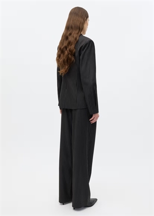 Enaugust blazer 7365 Black Pinstripe Envii